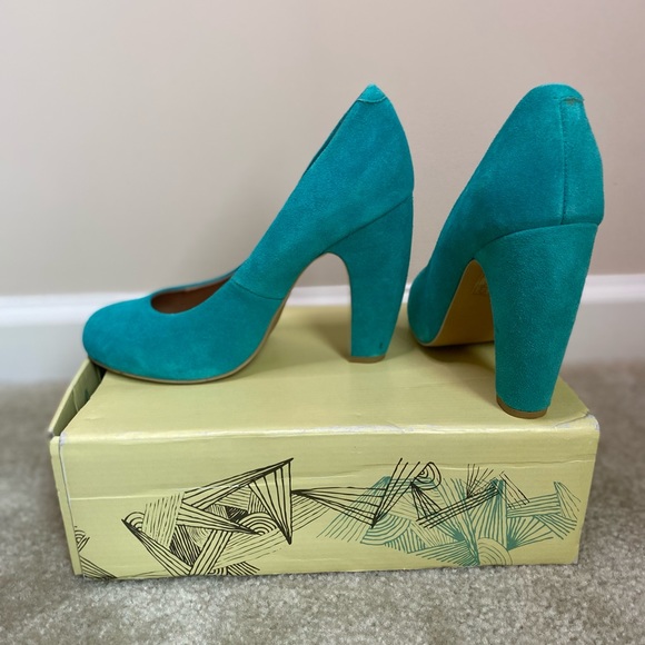 Minty Blue suede Kimchi Blue pumps - Picture 1 of 5